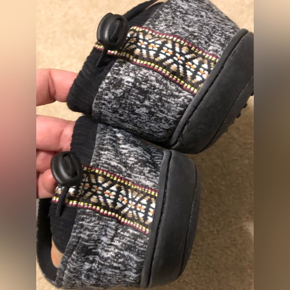 ACRON EXPLORER SHOE SLIPPER BLACK HEATHERED SLIP ON 10.5 -11.5 - Picture 4 of 9